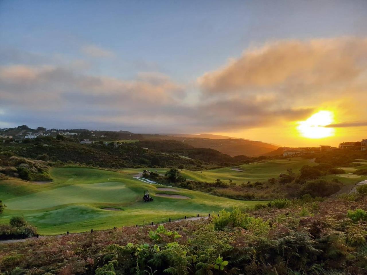 Отель Pezula Golf House Найсне Экстерьер фото